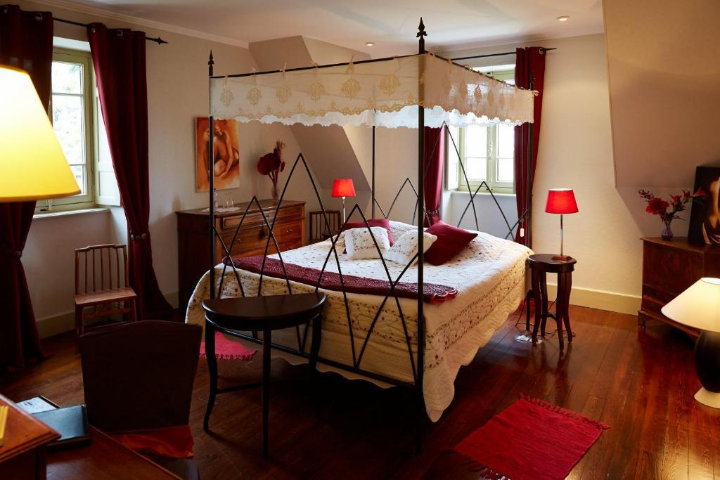 Chambres Au Chateau - Le Clos Des Tourelles Sennecey-le-Grand Quarto foto