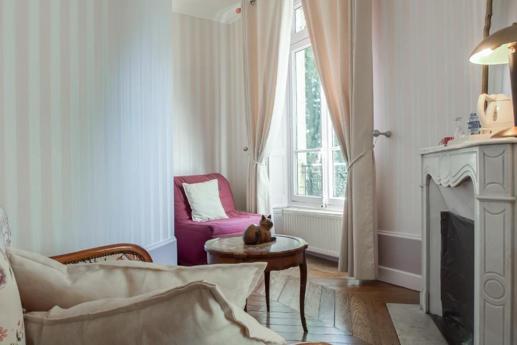 Chambres Au Chateau - Le Clos Des Tourelles Sennecey-le-Grand Quarto foto