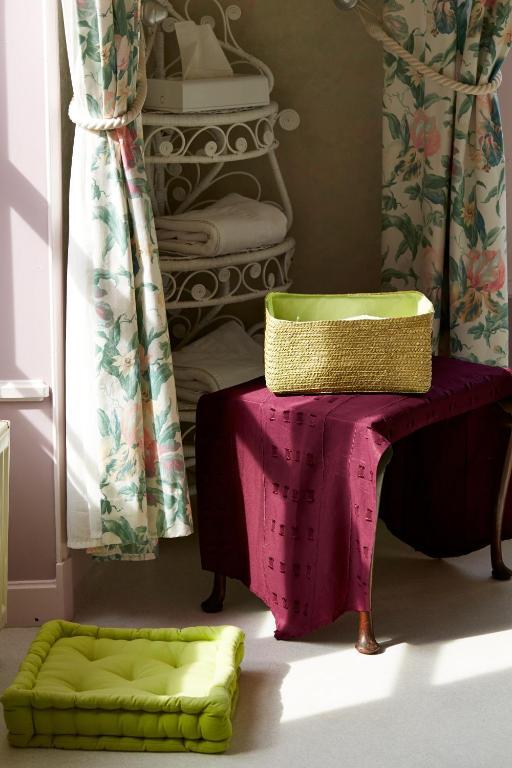 Chambres Au Chateau - Le Clos Des Tourelles Sennecey-le-Grand Quarto foto