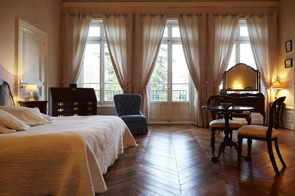 Chambres Au Chateau - Le Clos Des Tourelles Sennecey-le-Grand Quarto foto